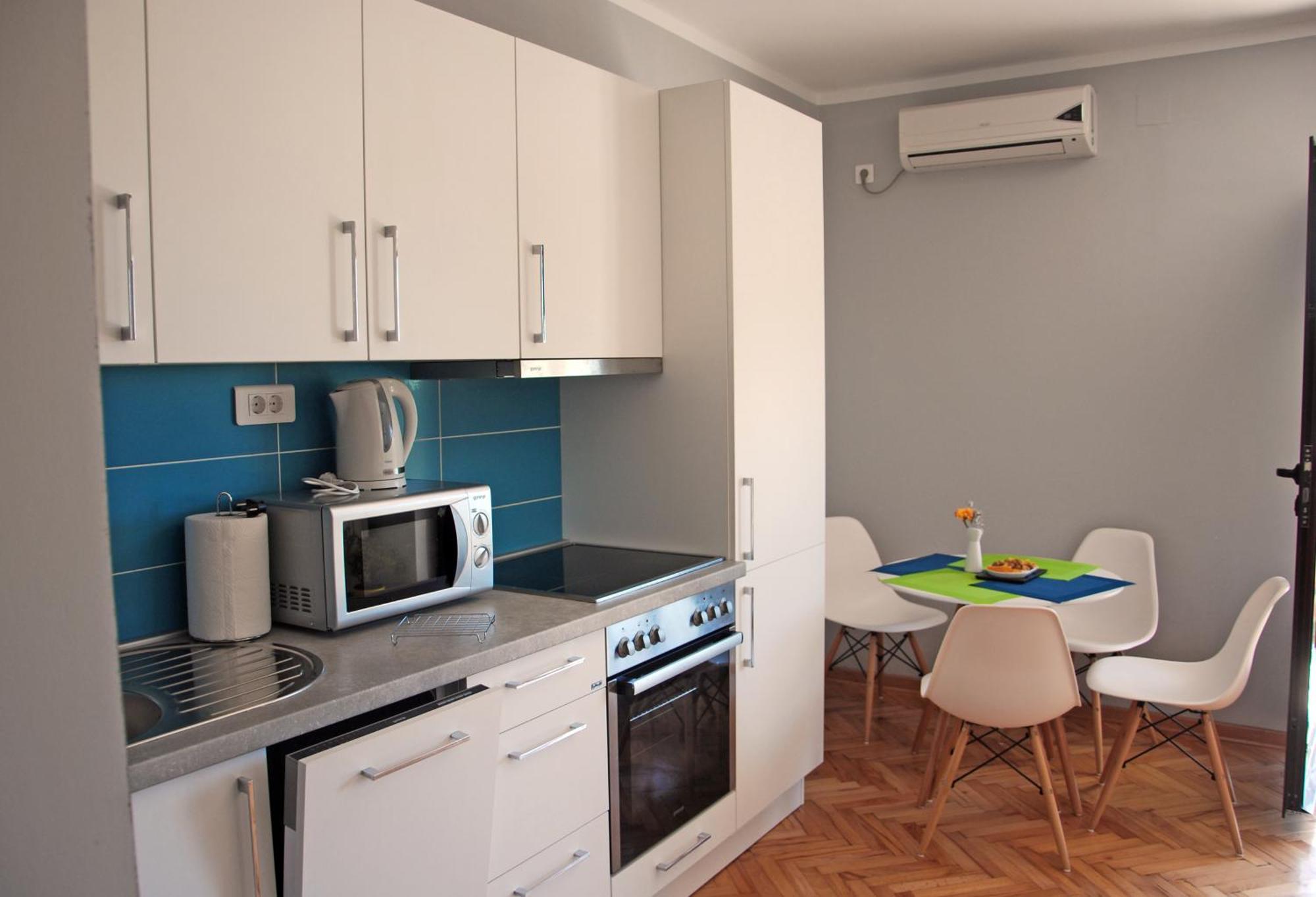 Apartments Iva Тиват Стая снимка
